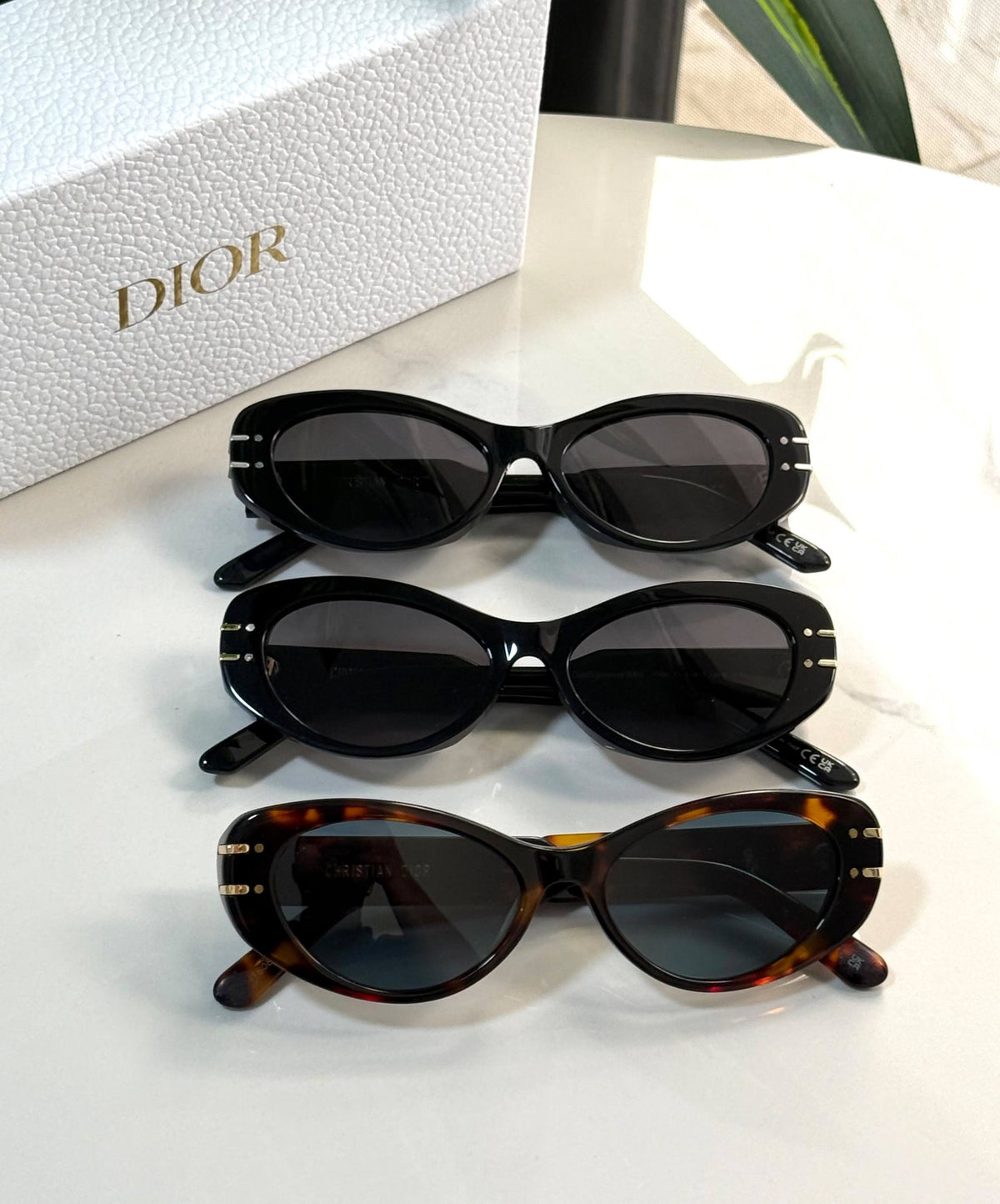 DIOR
DIORSIGNATURE B8U
Super Master Quality
New available

For Price 👇 WhatsApp✅
0568585901 
0507557372
0552275751 Owner Zain 👌

Zain20
♥️♥️♥️