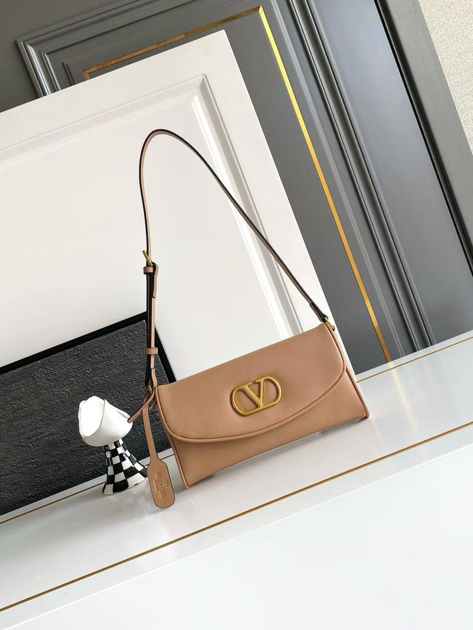 Valentino
master💓
240 dhs✅

Zain153
♥️♥️♥️