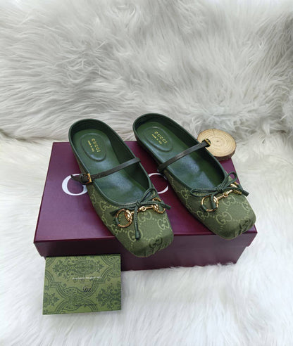 Gucci
*master quality*💛ྀི
*size: 36 to 42*❤️ྀི
300 dhs🪙💕

Zain119
♥️♥️♥️