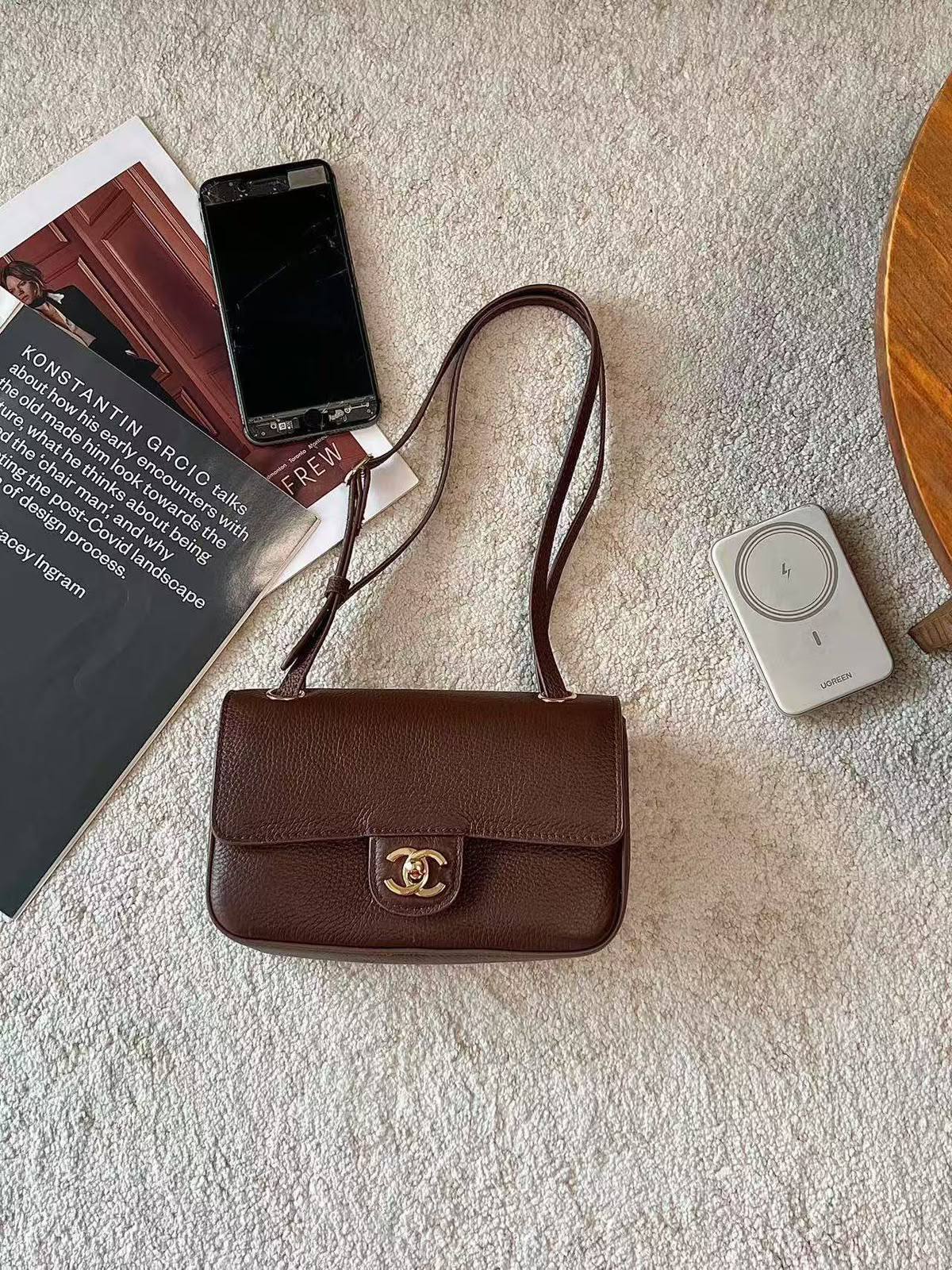 Chanel

23cm
340 dhs🇦🇪🇦🇪

Zain297
♥️♥️♥️