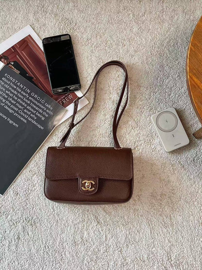 Chanel

23cm
340 dhs🇦🇪🇦🇪

Zain297
♥️♥️♥️