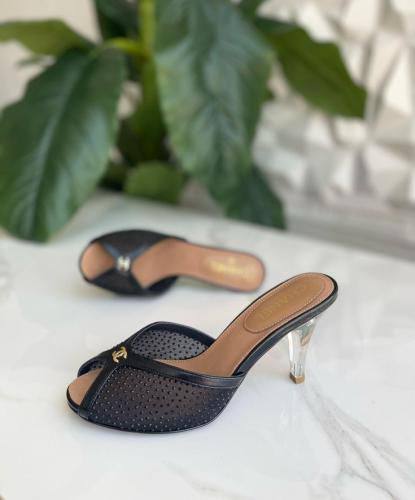 Chanel 

Size 36 to 41 

110 dhs🪙🌨️

Zain103
♥️♥️♥️