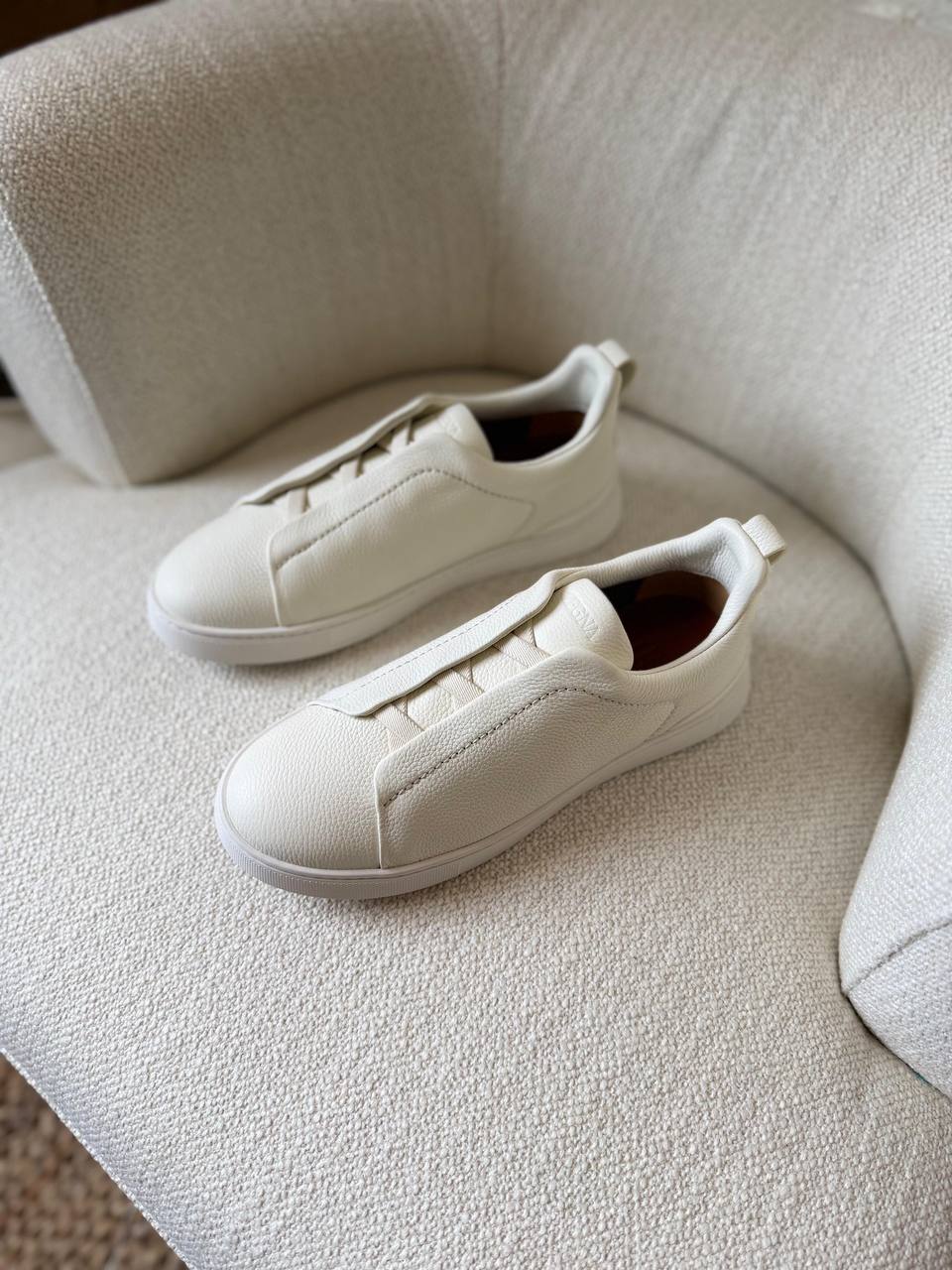 ZEGNA
*AAA QUALITY*
*SIZE:40 to 46*
450 dhs✅

Zain185
♥️♥️♥️