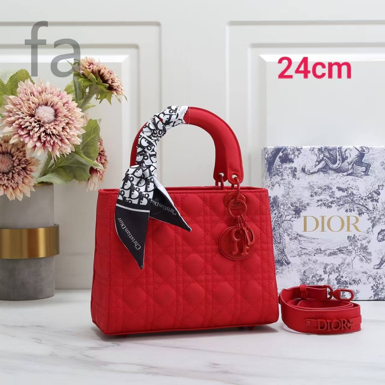 Dior
105 dhs✅
with box

Zain26
♥️♥️♥️