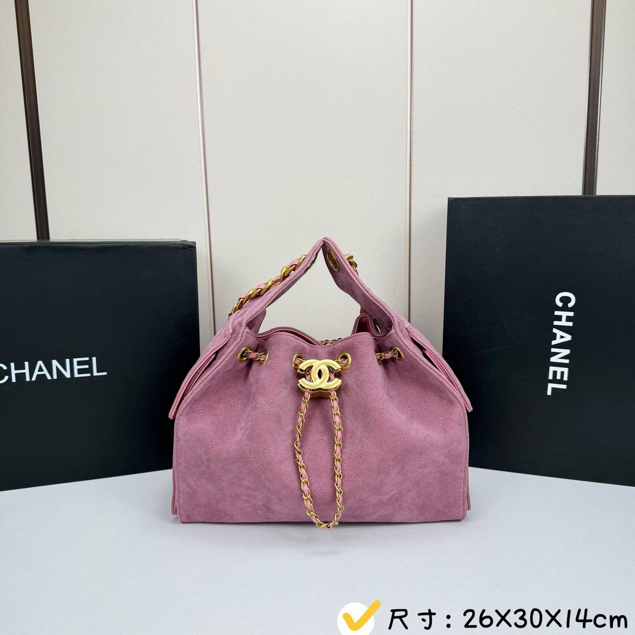 Chanel
Master
340 dhs✅
Very Good Master Quality

Zain297
♥️♥️♥️
