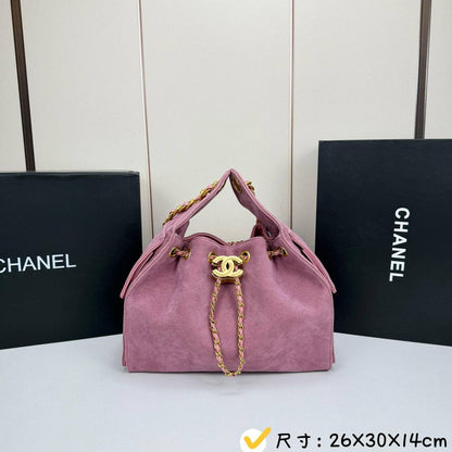 Chanel
Master
340 dhs✅
Very Good Master Quality

Zain297
♥️♥️♥️