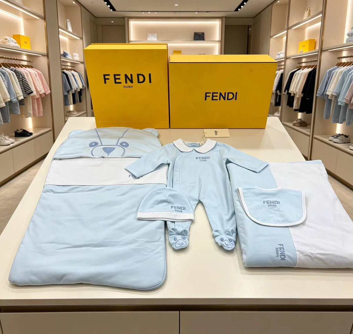Kids set

250 dhs

Zain151
♥️♥️♥️