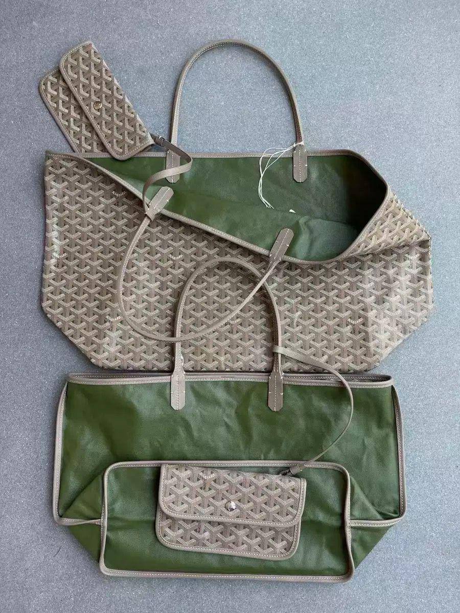 🌼 Goyard 
1️⃣ First quality 
Size : 46 * 27 cm
80 dhs✅

Zain115
♥️♥️♥️