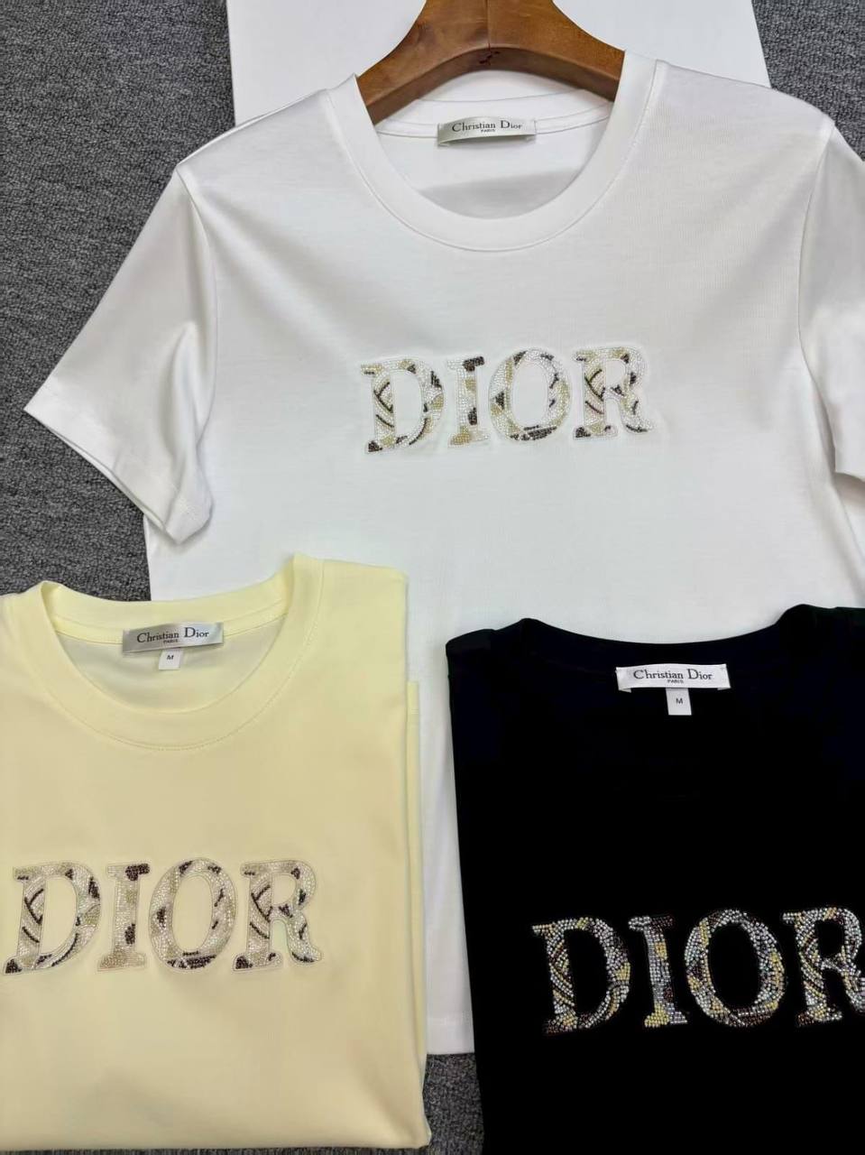 DIOR

Super Master quality 

Sizes: S M L XL

280 dhs🇦🇪🇦🇪

Zain308
♥️♥️♥️
