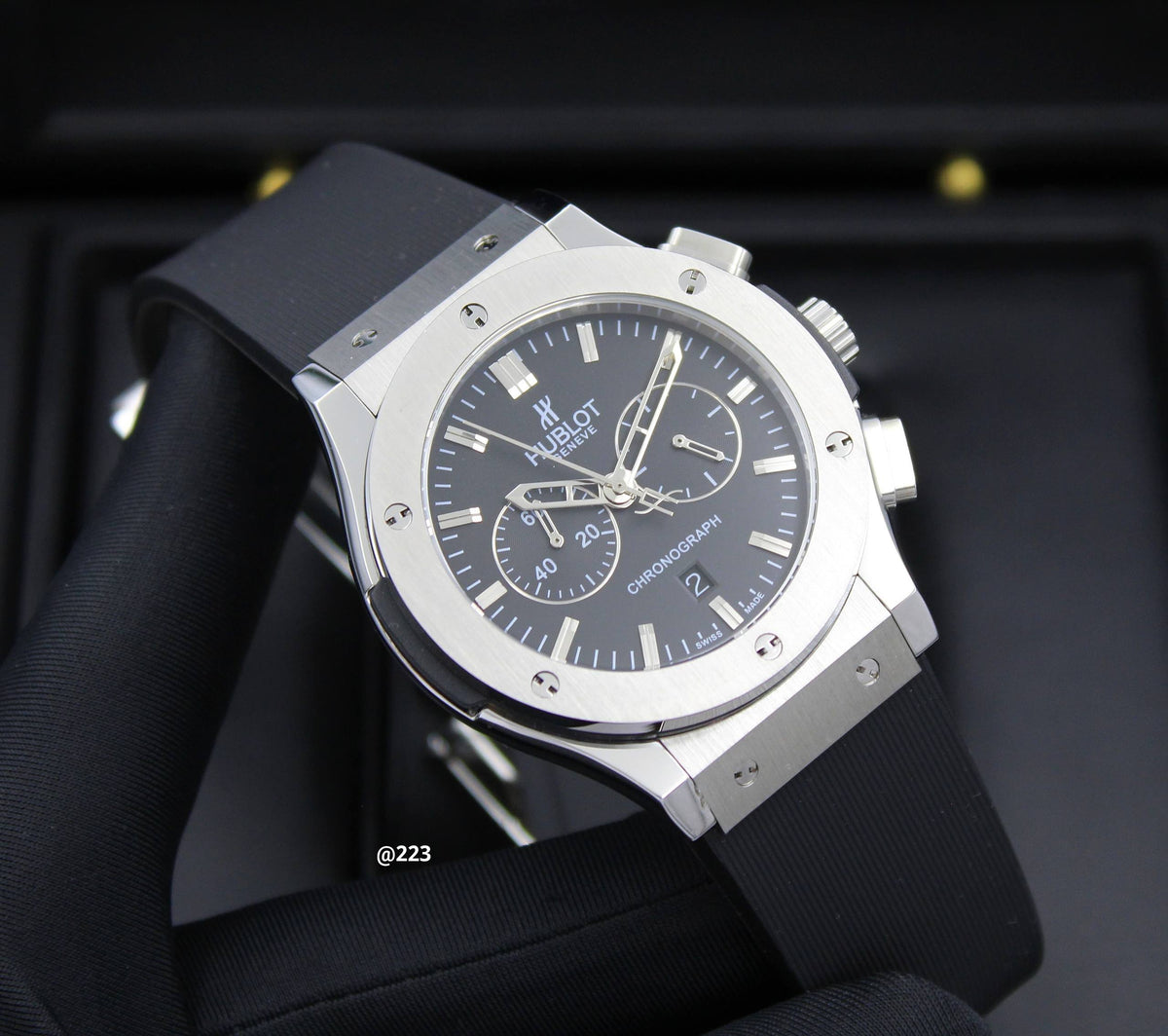 HUBLOT
MEN STOPWATCH 

41MM
205 dhs🇦🇪🇦🇪

Zain58
♥️♥️♥️