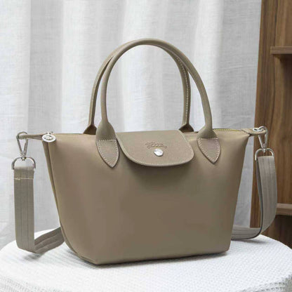 LONG CHAMP 
GOOD QUALITY 
55 dhs💓

Zain40
♥️♥️♥️