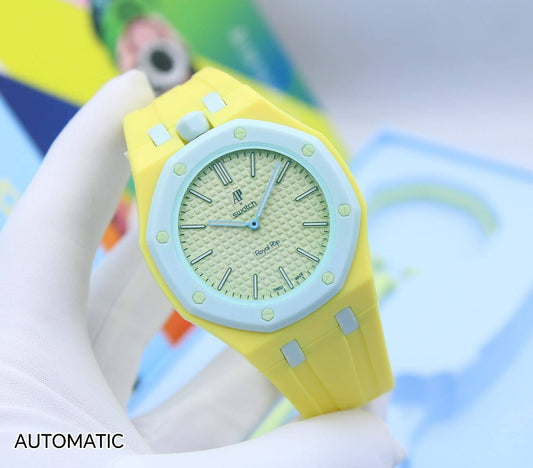 ROYAL POP AP SWATCH AUTOMATIC
*Master*
*AUTOMATIC*

350 dhs✅

Zain58
♥️♥️♥️