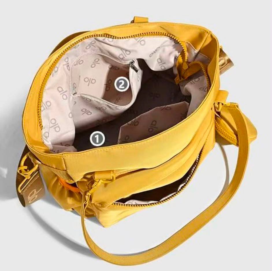 ALO
 good quality
90 dhs🇦🇪🇦🇪

Zain39
♥️♥️♥️