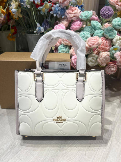 COACH 
24cm 
with box
🎁🎁🎁

110 dhs🇦🇪

Zain44
♥️♥️♥️