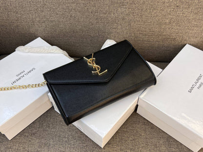 Mixed bags
Fendi
Dior
Chanel
YSL

95 dhs🇦🇪🇦🇪

Withbox
high quality

Zain26
♥️♥️♥️