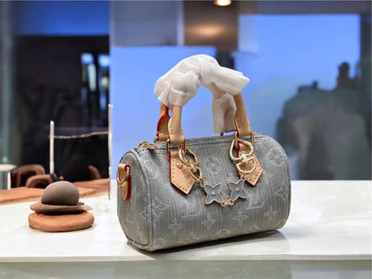 Master Bags 
New Stock
For Price 👇 WTSP Text Zain 0568585901

Zain134
♥️♥️♥️