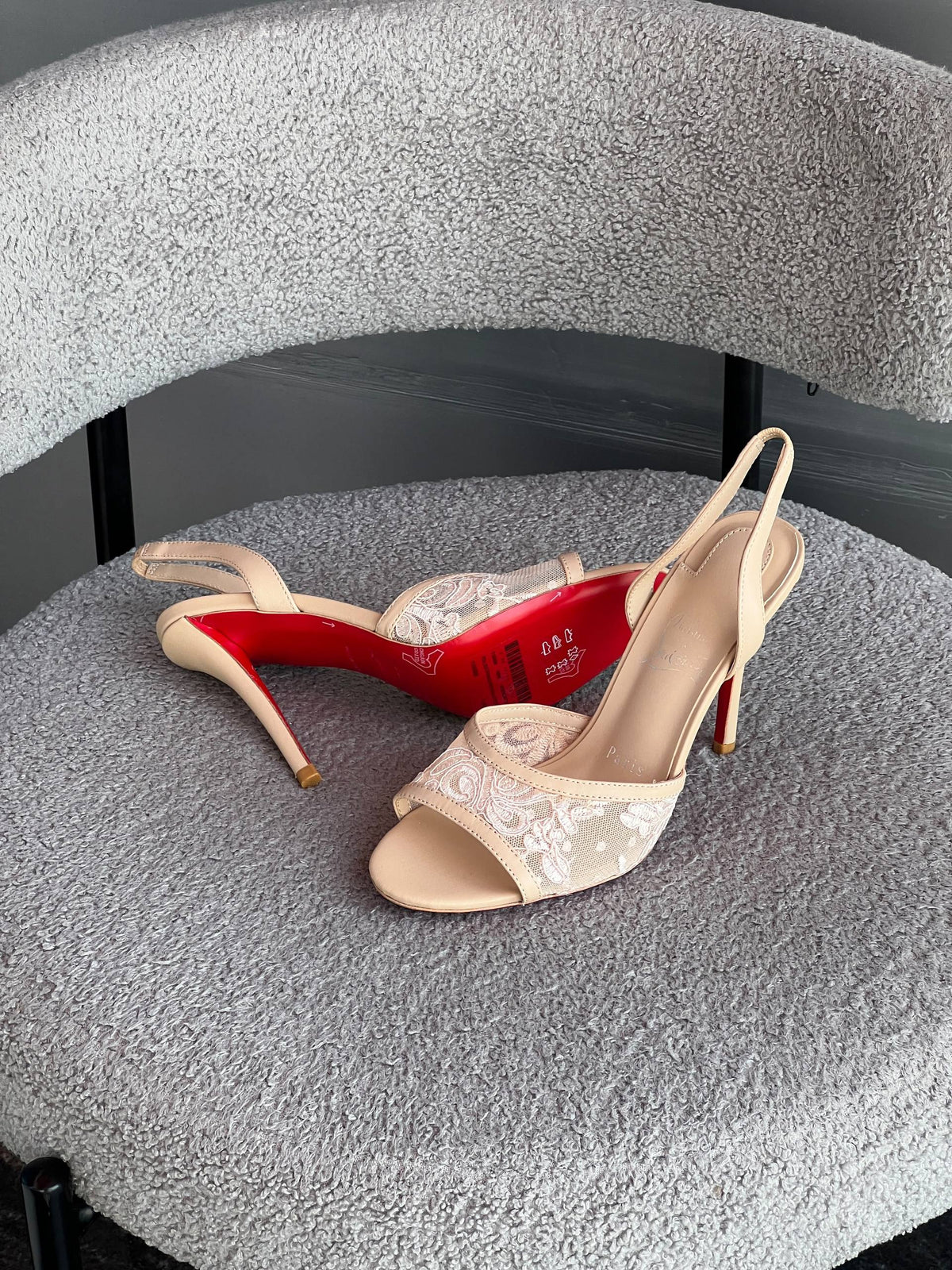 Louboutin

36-41
_Super master high quality_🪡
500 dhs🇦🇪🇦🇪

Zain176
♥️♥️♥️