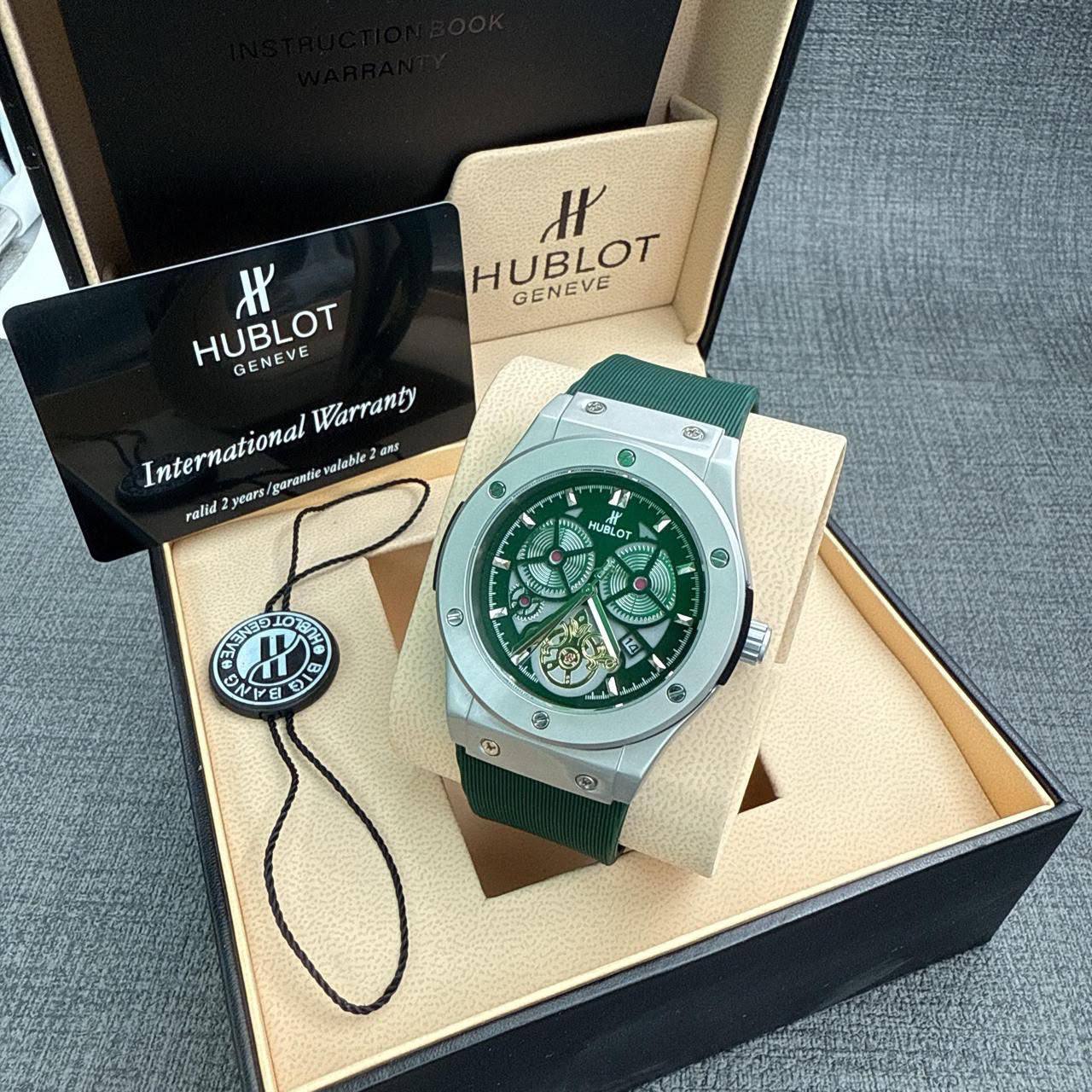 Men’s watch 
55 dhs🇦🇪🇦🇪

Zain45
♥️♥️♥️