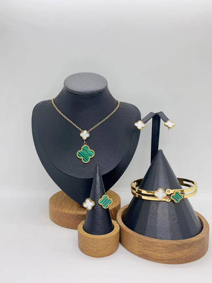Full Set
45 dhs🪙🌨️

Zain37
♥️♥️♥️