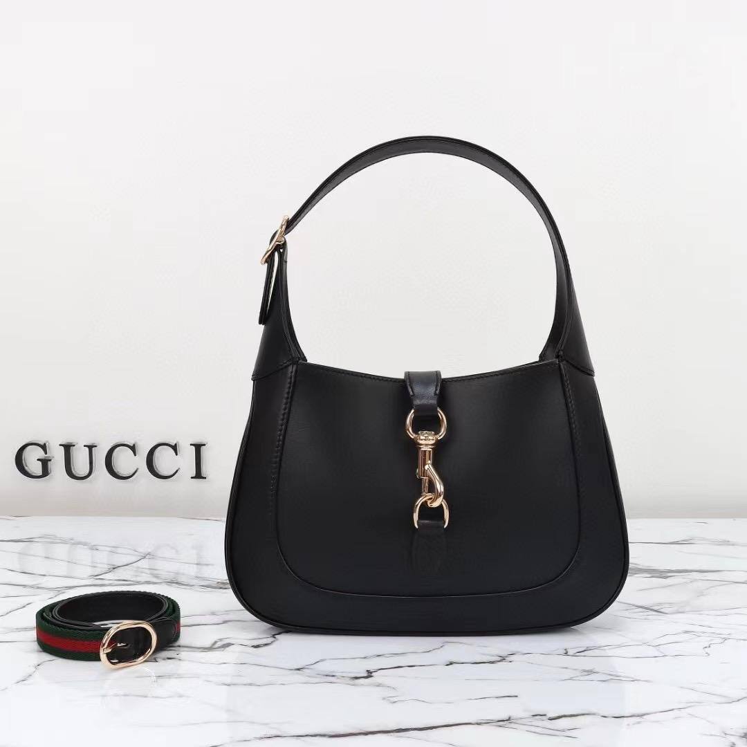 Gucci
Master Bags
For Price 👇 WTSP Text Zain 0568585901

Zain111
♥️♥️♥️