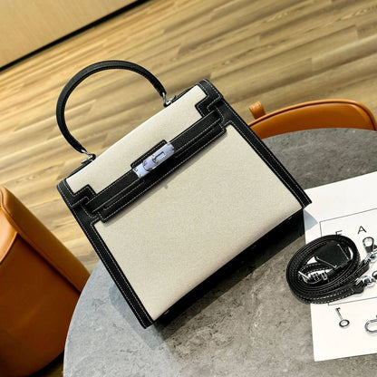 HERMES
 GOOD QUALITY
110 dhs✅

Zain39
♥️♥️♥️