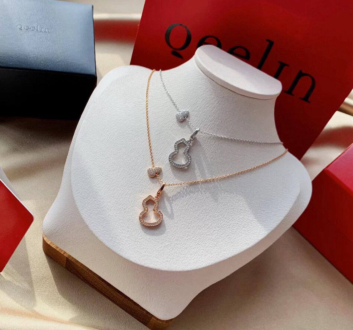 _*Necklace*_📿

50 dhs🪙🌨️
*WITHOUT NAME BOX*📦

Zain89
♥️♥️♥️