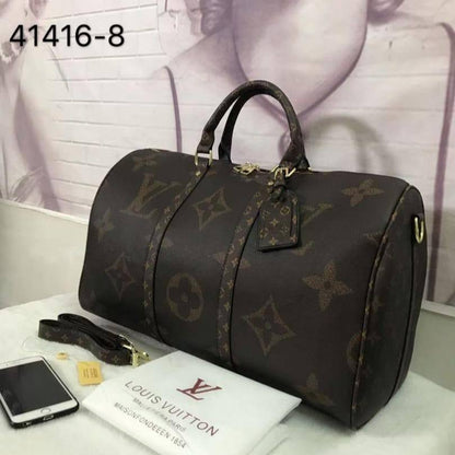 Travel Bags
120 dhs🇦🇪🇦🇪
size 50cm

Zain26
♥️♥️♥️