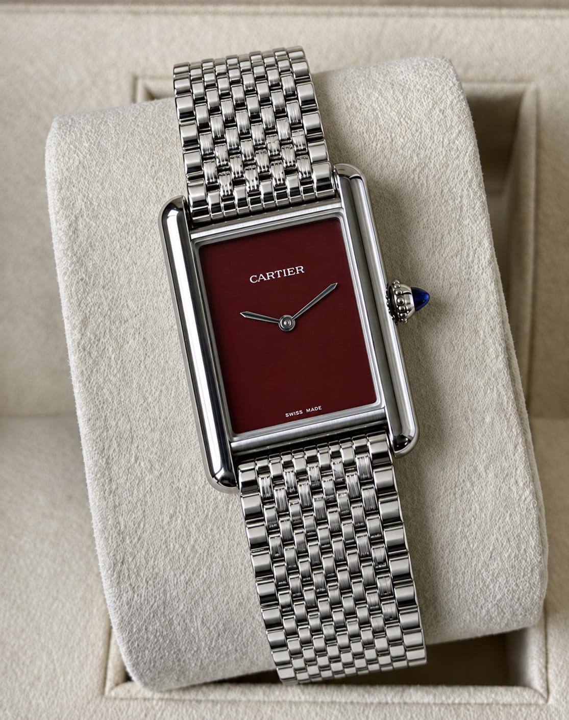 Cartier 

watch unsix (
size36mm) 

good quality 
230 dhs🇦🇪🇦🇪

Zain59
♥️♥️♥️