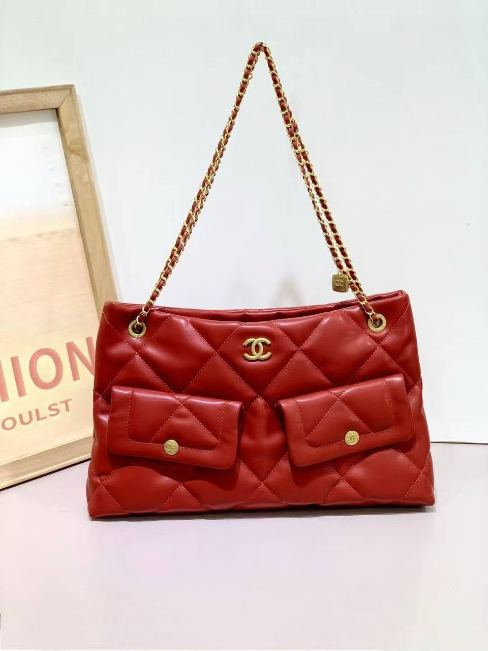 Chanel
Good Quality
120 dhs🇦🇪

Zain161
♥️♥️♥️