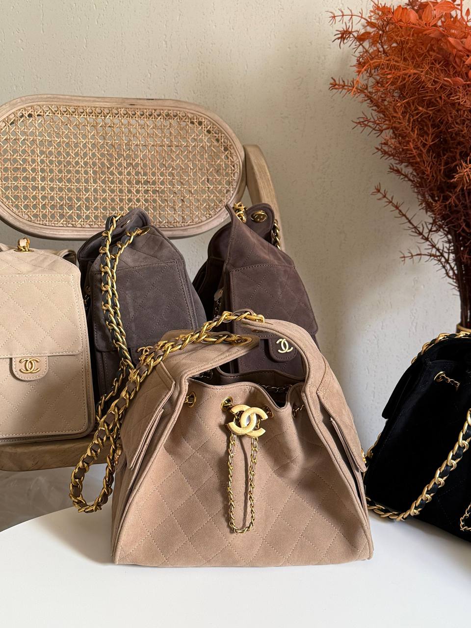 New collection✨✨✨
CHANEL
25cm
380 dhs🪙💚
Top quality 
With box🎁

Zain167
♥️♥️♥️