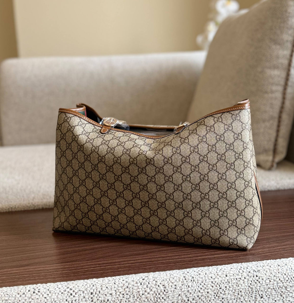 Gucci

For Price 👇 WhatsApp✅
0568585901 
0507557372
0552275751 Owner Zain 👌

Zain246
♥️♥️♥️