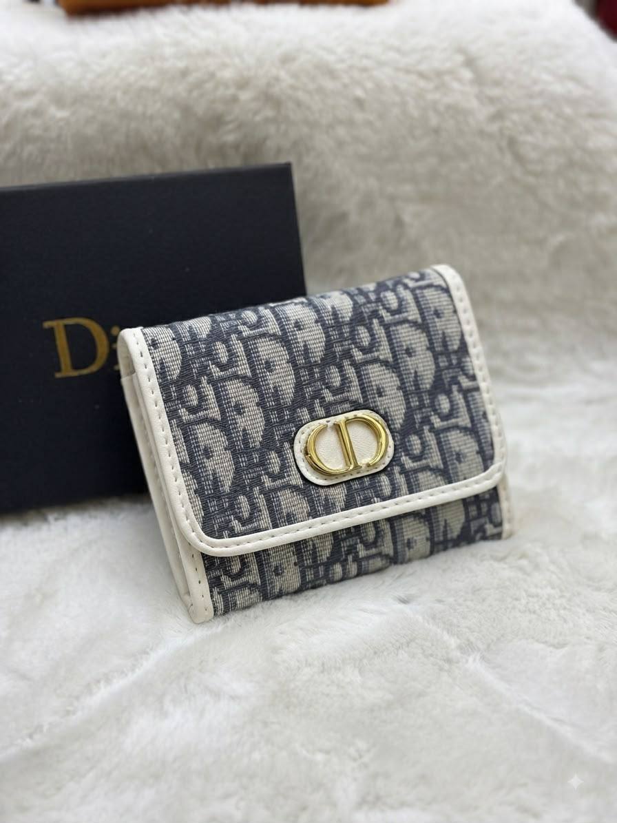 NEW CAME
SMALL WALLET
GOOD QUALITY
30 dhs🇦🇪🇦🇪

Zain40
♥️♥️♥️