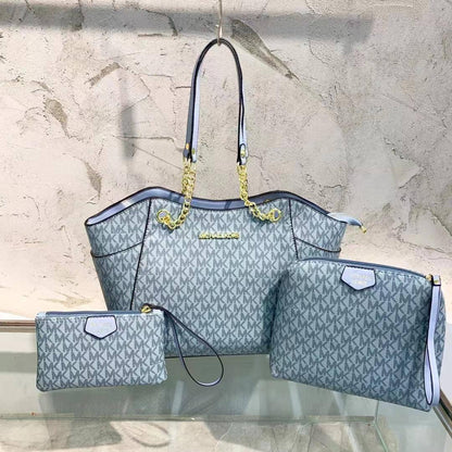 MK Tote
Size : 45 ~ 38 * 27 cm
80 dhs🪙💕

Zain115
♥️♥️♥️