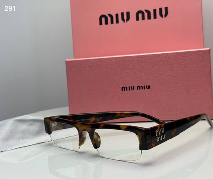MIUMIU

65 dhs🇦🇪🇦🇪

Good quality 

Zain182
♥️♥️♥️