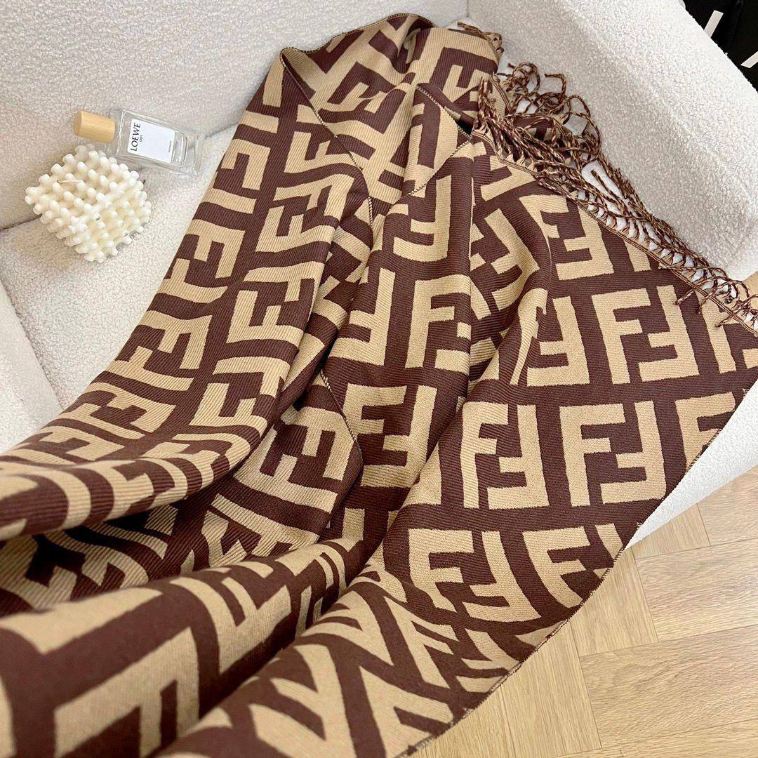 Coming new stock
Winter scarf 
45 dhs🪙🌨️

Zain93
♥️♥️♥️