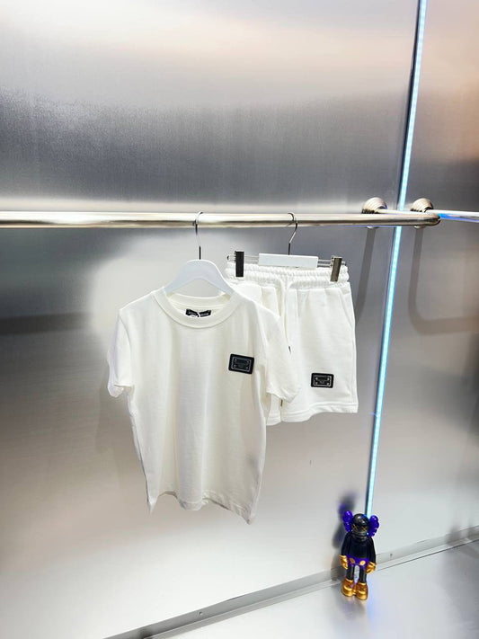 New collection{}
D&G
Super master quality 😍
Size:2/ 13years old 
230 dhs🪙🖤

Zain261
♥️♥️♥️