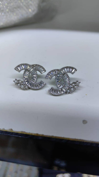 Chanel earring

60 dhs

Zain89
♥️♥️♥️