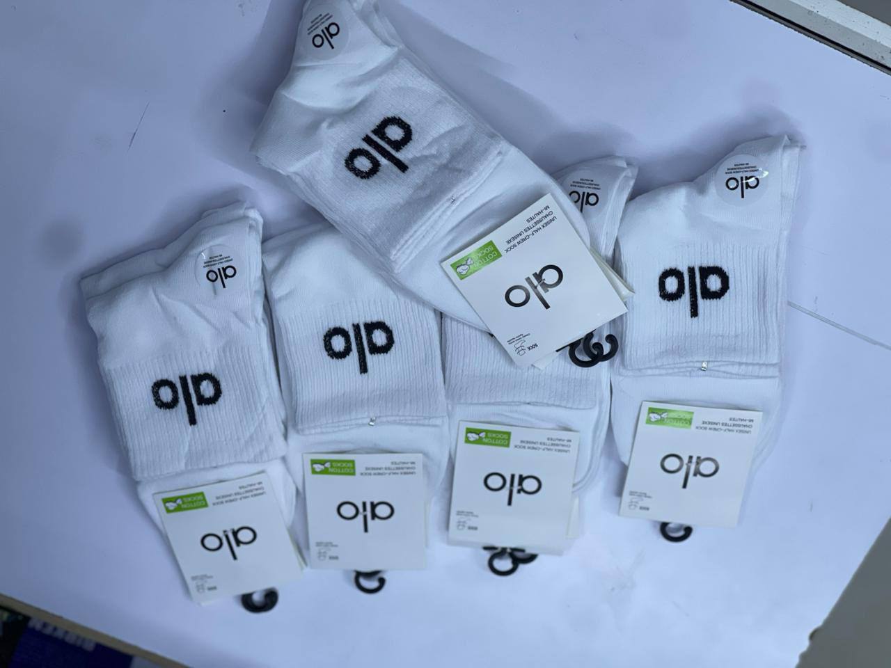 M socks 🧦 
10 pairs 
35 dhs🇦🇪🇦🇪

Zain138
♥️♥️♥️