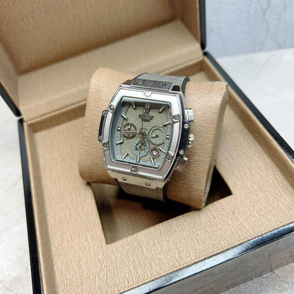 Hublot
Stop watch 
65 dhs🪙🌨️

Zain45
♥️♥️♥️