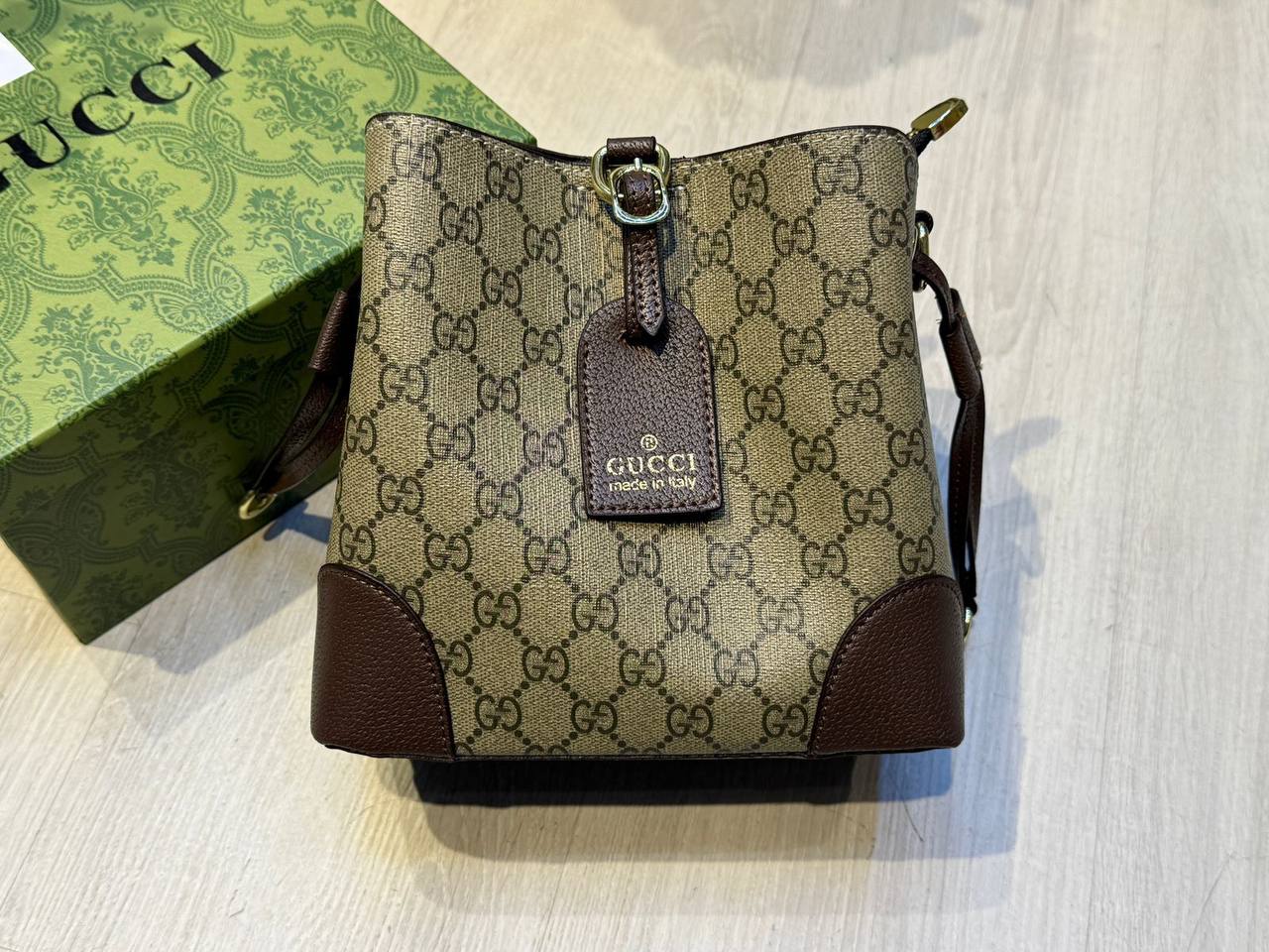 Lab
New 
20cm
BOX + Scraf🎁

105 dhs🪙🌨️

Zain44
♥️♥️♥️