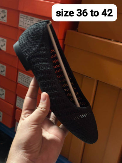 Chanel 

Size 36 to 42

120 dhs🪙🌨️

Zain104
♥️♥️♥️