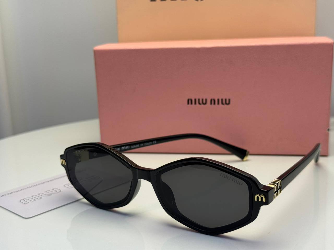 Sunglasses
65 dhs✅

Zain182
♥️♥️♥️