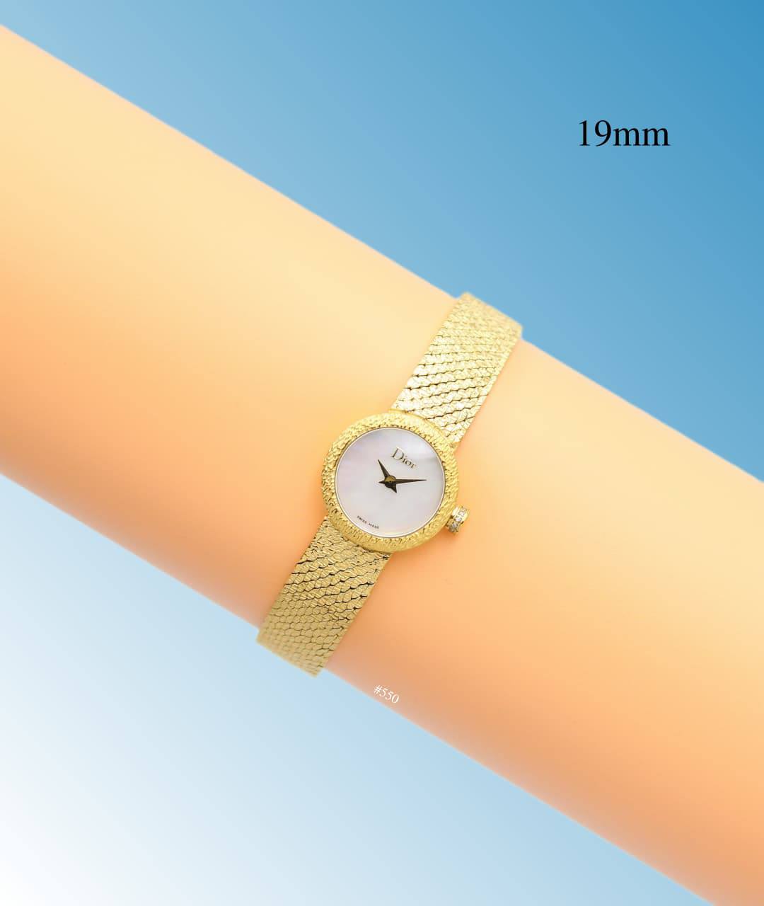 DIOR WOMEN BATTERY MINI 19MM

250 dhs❣️

Zain58
♥️♥️♥️