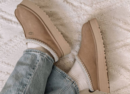 UGG Tazz "Sand"🌸🏝️
36-41 AVAILABLE 🤩
270 dhs🪙💕

Zain242
♥️♥️♥️