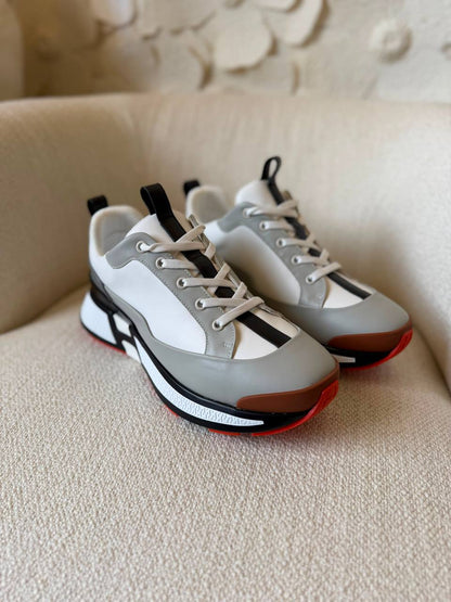 HERMES 🪼
*bouncing sneaker*
*TOP QUALITY*
*size: 40 to 46*
550 dhs💛

Zain185
♥️♥️♥️