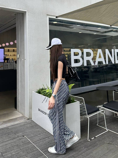 *New collections      
160 dhs🪙💕
*good  quality  ✅
*Sizes:S M L 
*AVAILABLE NOW*

Zain231
♥️♥️♥️