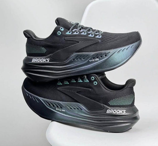 Brooks Glycerin Max 
Size 36-45 ，
230 dhs❣️

Zain18
♥️♥️♥️