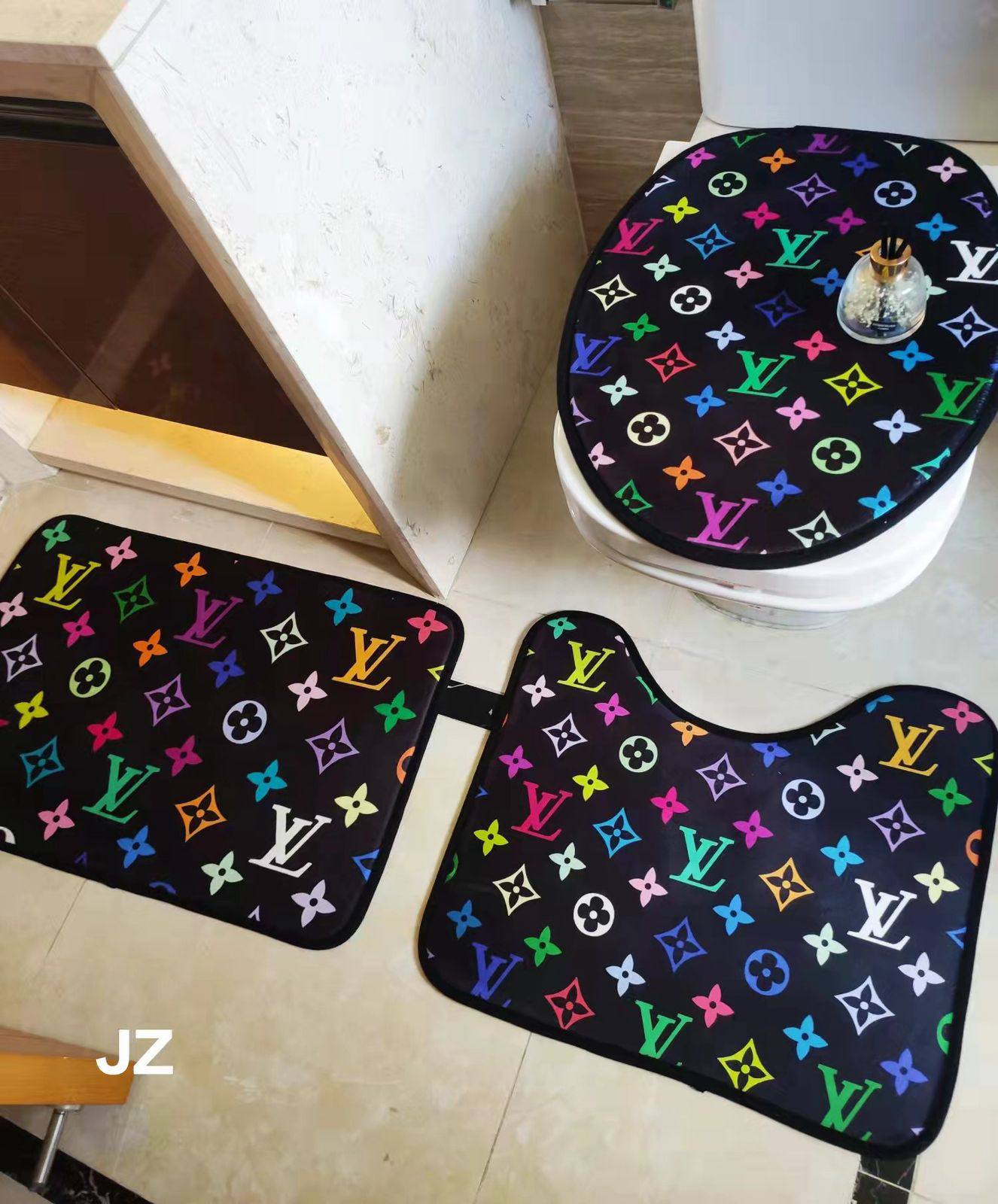 New collection 
Washroom set
3 pcs set
65 dhs🪙🌨️

Zain99
♥️♥️♥️