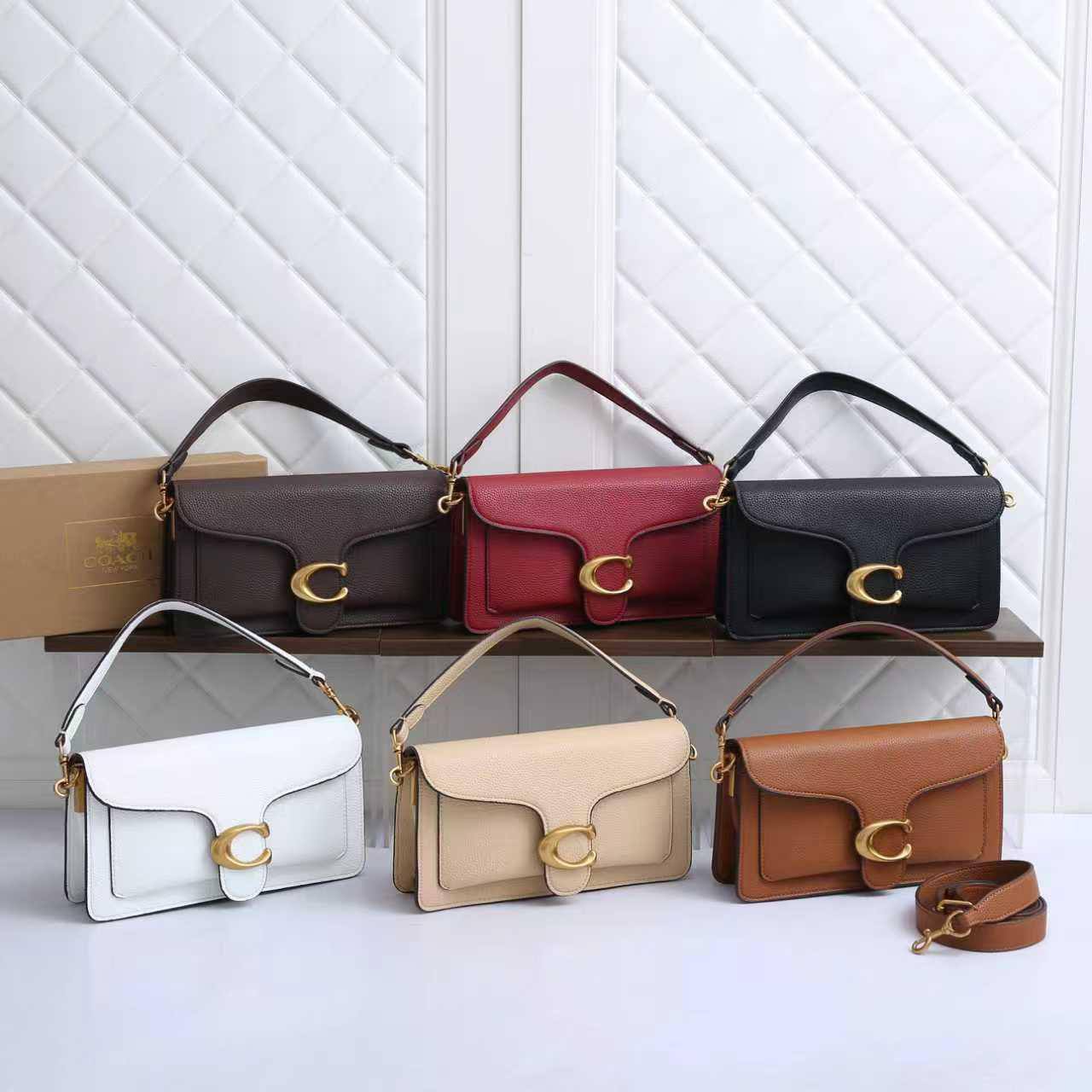 Coach 

105 dhs🪙🌨️
With box 
🎁🎁🎁

Zain253
♥️♥️♥️