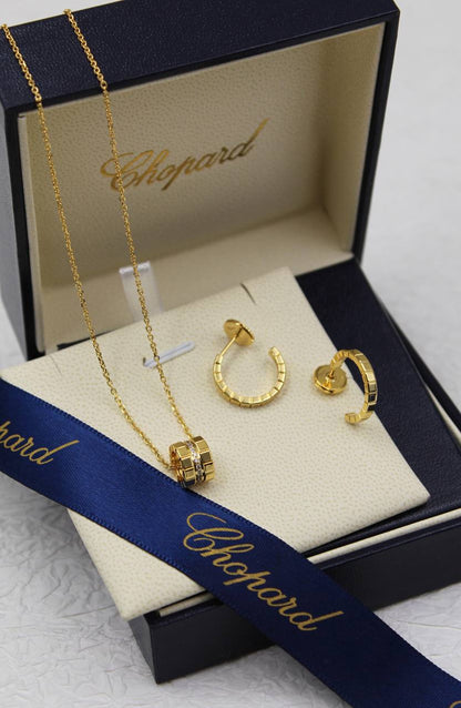 *Chopard* 💎
🆕🎉🥳🎊🆕
↗️ *Super Master Quality ®️*
Ice cube with stones ⤵️
Necklace & earrings ⤴️
For Price 👇 WTSP Text Zain 0568585901

Zain106
♥️♥️♥️